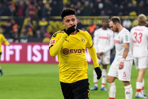 Tiền vệ phải: Jadon Sancho (Borussia Dortmund, 19 tuổi, 120 triệu euro).