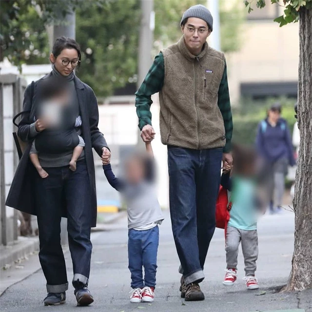 Ngọc nữ Nhật Bản sinh năm 1997 mất sự nghiệp vì cặp kè với “đàn anh” có gia đình - 2