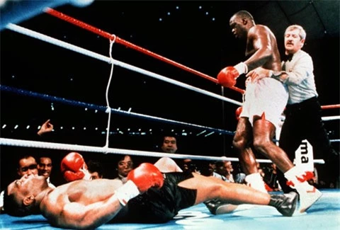 Tyson gục ngã trước Douglas – cú sốc lớn nhất lịch sử quyền Anh