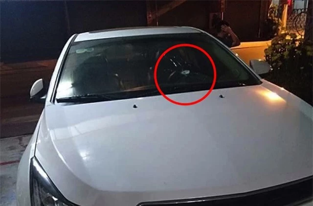 Một người đàn ông bị bắn khi đang lái ô tô về nhà lúc rạng sáng - 1