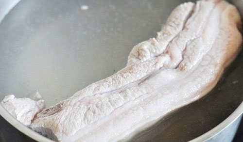 Thêm thứ này vào nước luộc, đảm bảo thịt lợn ngon ngọt mềm trắng