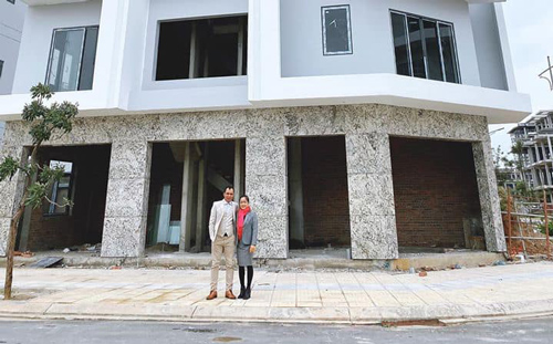 Hòa Minzy khoe căn nhà tiền tỷ tặng bố mẹ dịp Tết