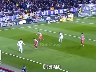 CLIP: Những màn trình diễn 'quê độ' nhất trên sân cỏ