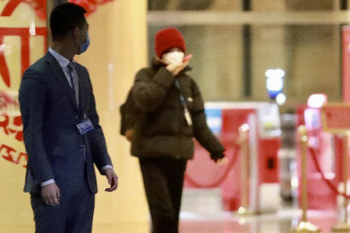 Cứ ngỡ Tạ Đình Phong và Vương Phi đã chia tay, hóa ra cả hai vẫn mặn nồng còn đi tận hưởng không gian riêng ở Nhật Bản?