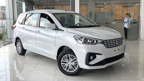 Suzuki Ertiga GLX 2020 được trang bị bộ mâm hợp kim mới, phối hai tông màu đen-bạc