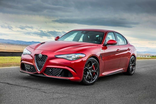 1. Alfa Romeo Giulia Quadrifoglio.