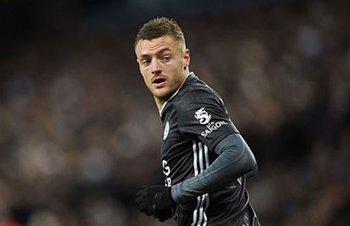 Chelsea sẽ là nạn nhân đầu tiên của Vardy 'hồi sinh'?