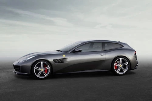 6. Ferrari GTC4 Lusso.