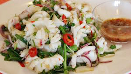 Mách bạn cách làm nộm mực chua cay