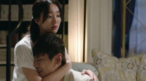 Đừng trách đàn bà dại luôn níu kéo người chồng ngoại tình, thực ra là vì 3 lý do cay đắng sau