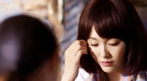 Nhờ quả ớt cắn dở trong phòng bếp cô bạn thân, tôi phát hiện bí mật dơ bẩn của chồng