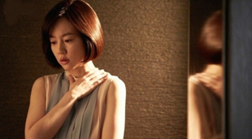 Sững sờ khi phát hiện ra "bộ mặt thật" của mẹ chồng tương lai trong lần về xin cưới