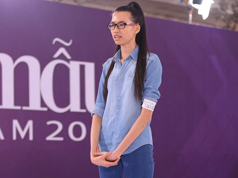 Cách đây 5 năm, Hồng Xuân nhận được sự chú ý của nhiều khán giả khi tham gia Vietnam’s Next Top Model. Cô sở hữu chiều cao nổi trội 1m90.