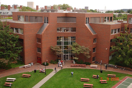 CIA tuyển dụng điệp viên từ các đại học danh giá