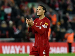 Juventus chuẩn bị mua Van Dijk với giá 150 triệu bảng