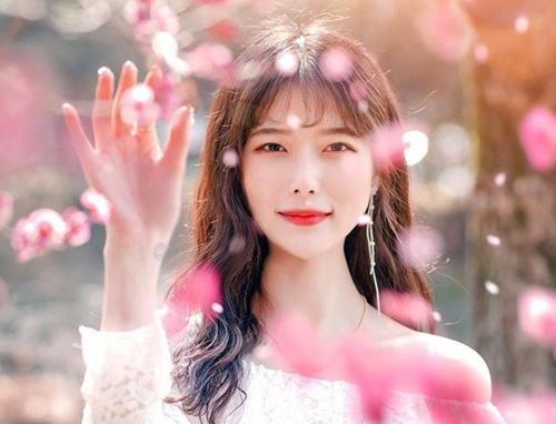 Đầu tháng 2 năm Canh Tý: Những con giáp được Thần Tài nâng đỡ một bước lên đỉnh vinh quang