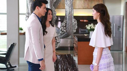 Cùng bạn thân đi bắt quả tang chồng ngoại tình, tôi không ngờ mình đang bị dắt mũi