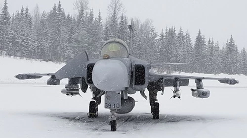 Tiêm kích JAS 39 Gripen E được Tập đoàn Saab đưa tới Phần Lan để thử nghiệm. Ảnh: Jane's Defense Weekly. Tiêm kích JAS 39 Gripen E được Tập đoàn Saab đưa tới Phần Lan để thử nghiệm. Ảnh: Jane's Defense Weekly.