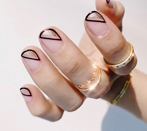 Nếu có ý định tút tát lại bộ móng thì đừng bỏ qua các mẫu nail này nhé!