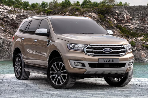 Ford Everest 2.0 L Turbo Titanium Plus 2020: Động cơ tăng áp, giá gần 1,2 tỷ, cạnh tranh Toyota Fortuner
