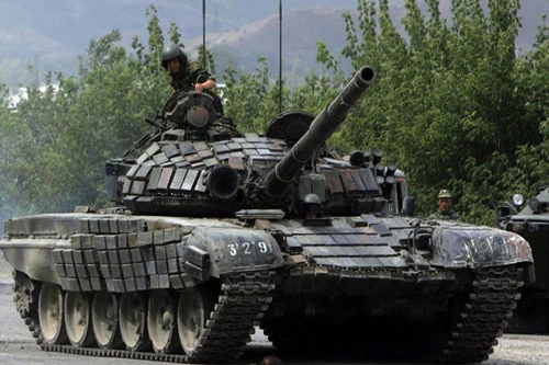 Xe tăng chiến đấu chủ lực T-72B1 do Nga chế tạo. Ảnh: Army Recognition