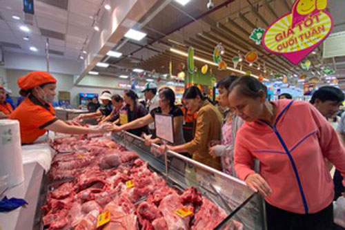 Doanh nghiệp chăn nuôi bắt đầu giảm giá thịt lợn