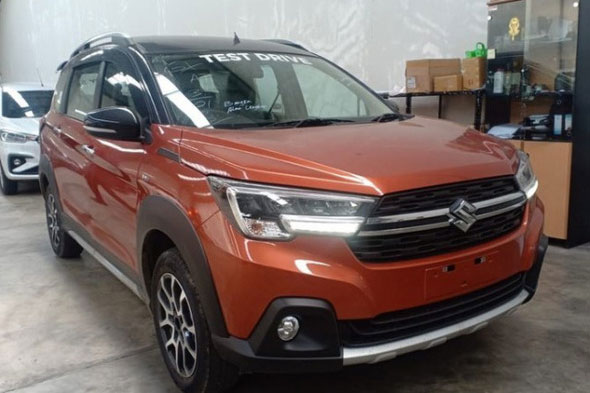 Cận cảnh Suzuki XL7, đối thủ mới của Mitsubishi Xpander Cross