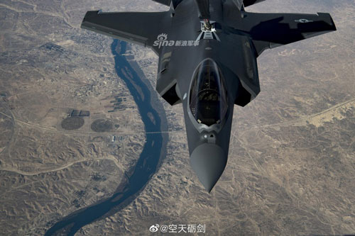 Tiếp liệu trên không cho tiêm kích F-35: 'Khó như lên trời'