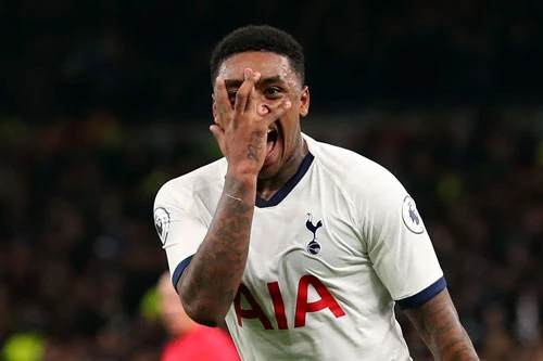 Tiền vệ phải: Steven Bergwijn (Tottenham).