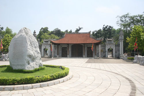 Khám phá cổ thành 'độc' nhất Việt Nam từ thời Hai Bà Trưng