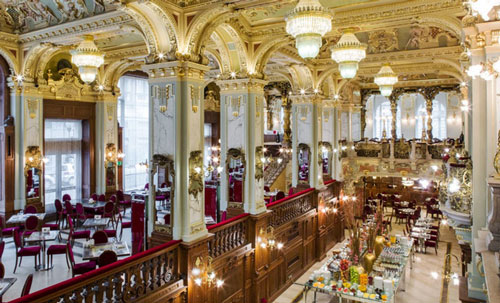 Lạc bước vào quán cà phê đẹp nhất thế giới