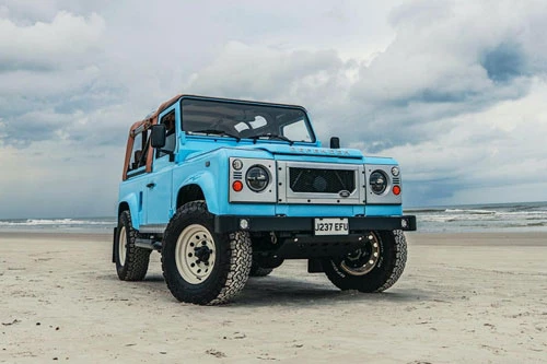 Land Rover Defender 90s đời 1992.