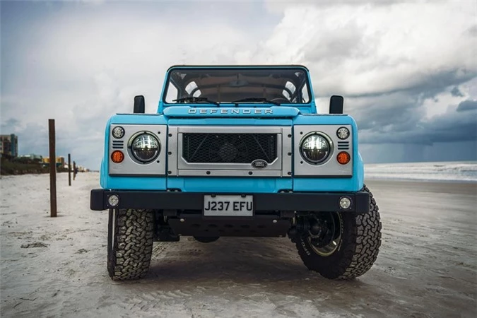 Land Rover Defender 90s doi 1992 do doc hon 4 ty dong-Hinh-2