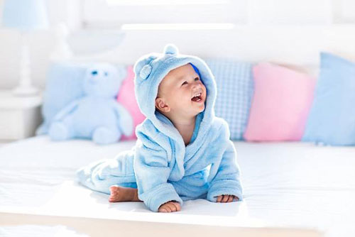 Nhà có người sinh vào ngày Âm lịch này, cả gia đình hưởng phú quý tài lộc