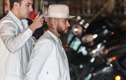 Neymar thất hứa, vẫn xõa nhiệt tình trong ngày sinh thần