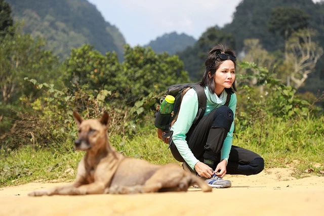 Mới đây, Hoa hậu H’Hen Niê chia sẻ hình ảnh và kỷ niệm đáng nhớ của cô trong chuyến thám hiểm hang Sơn Đoòng được thực hiện trong những ngày cận Tết vừa qua.