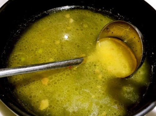 Những kiểu ăn dặm tưởng bổ nhưng lại sai hoàn toàn khiến trẻ còi cọc, kém thông minh, sức đề kháng yếu