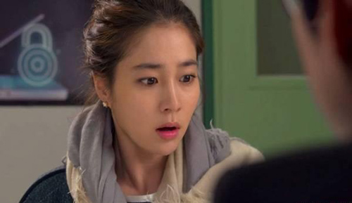 Mẹ chồng "thưởng nóng" osin trẻ 1 căn nhà, con dâu choáng váng nhập viện khi biết lý do