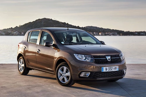 8. Dacia Sandero (doanh số: 233.460 chiếc).