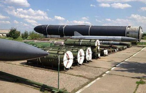 Belarus định "âm thầm" giữ hàng nghìn đầu đạn hạt nhân Liên Xô để làm gì?