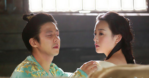 Cách trả thù chồng "sốc không tưởng" của người đàn bà này khiến chị em tranh cãi dữ dội không hồi kết