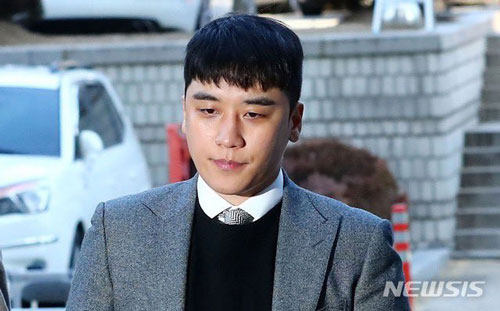 Seungri chính thức nhận giấy gọi nhập ngũ