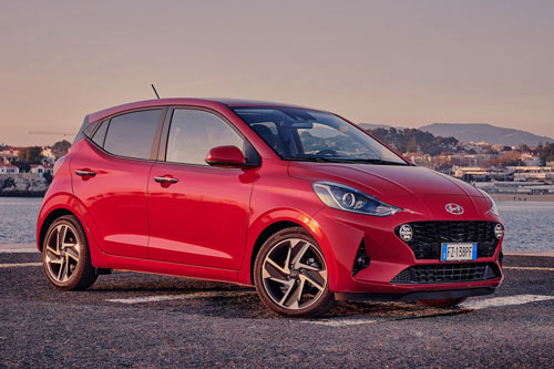 Top 10 xe hơi lý tưởng cho người mới tập lái: Hyundai Grand i10 góp mặt