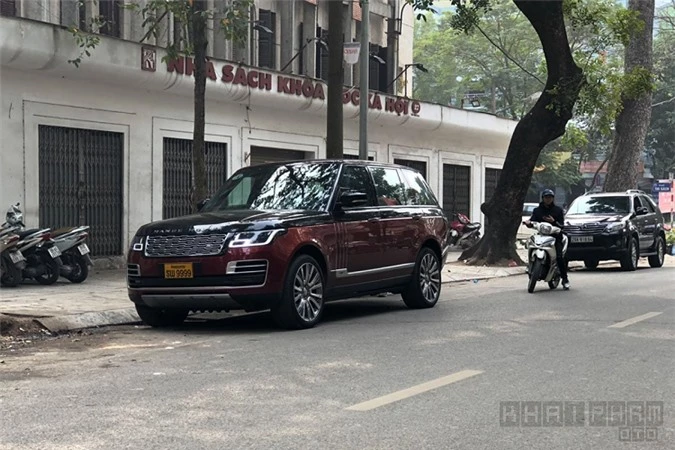 Range Rover SV hơn 40 tỷ, biển số tứ quý 9 của Lào.