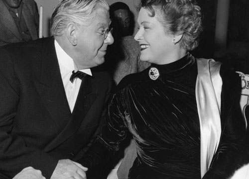 Chiến công xuất sắc của các nữ tình báo viên Liên Xô xinh đẹp