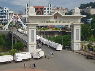 Thủ tướng chỉ đạo về hoạt động xuất, nhập khẩu qua biên giới