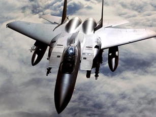 Đã có F-35 cực "xịn xò", Không quân Mỹ vẫn mua thêm… F-15 cho chắc ăn
