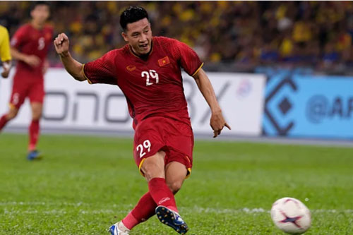 Sau Trọng Hoàng, Đình Trọng, Thầy Park nguy cơ mất thêm trò cưng ở tuyến giữa