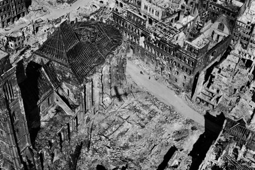 'Thương xót' trước cảnh hoang toàn của nước Đức khi phát xít bại trận