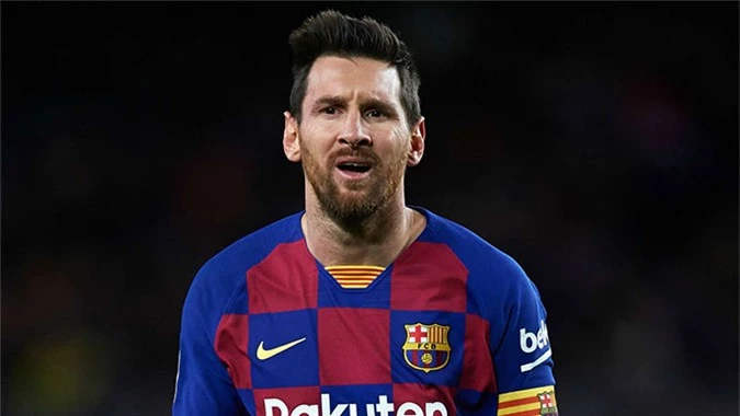 Messi bị cho là đã đặt 1 chân ra khỏi Barca